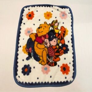 Disney Baby Winnie the Pooh Fleece Blanket Tigger Eeyore Piglet 41.5” x 28”